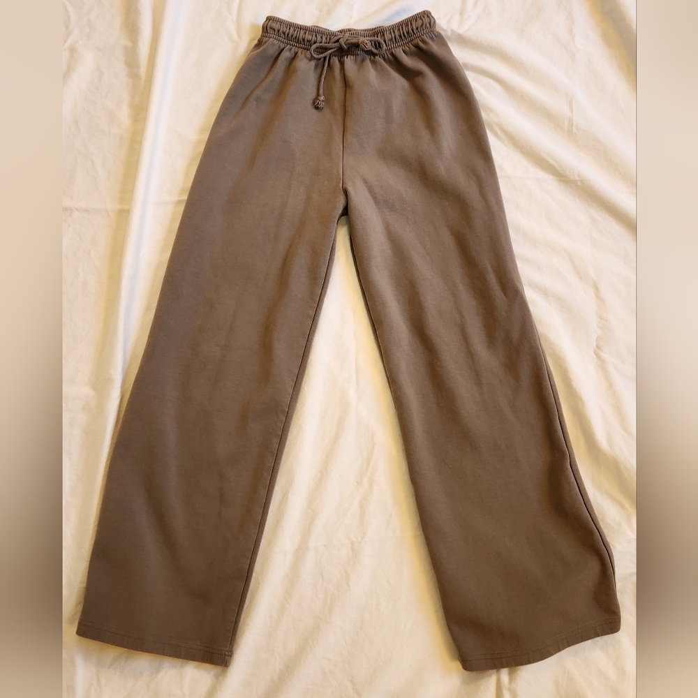 Zara Women's Straight Leg Sweatpants Size Medium Taupe - Picture 1 of 6